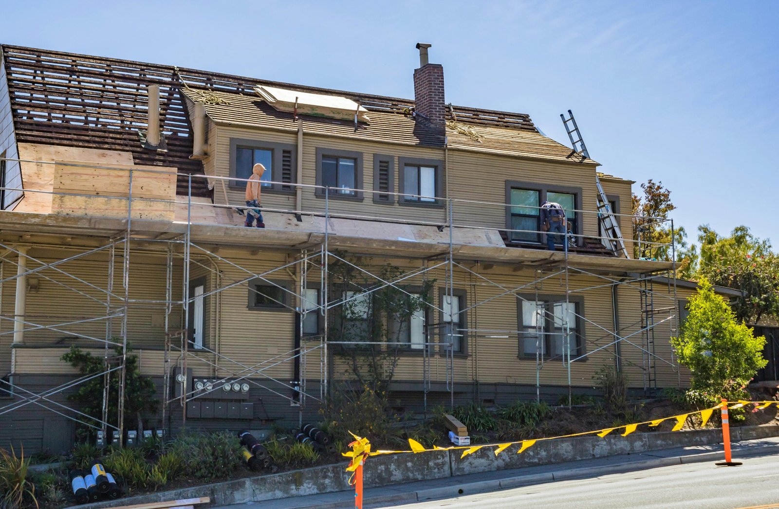 Roofing Service In Los Angeles
